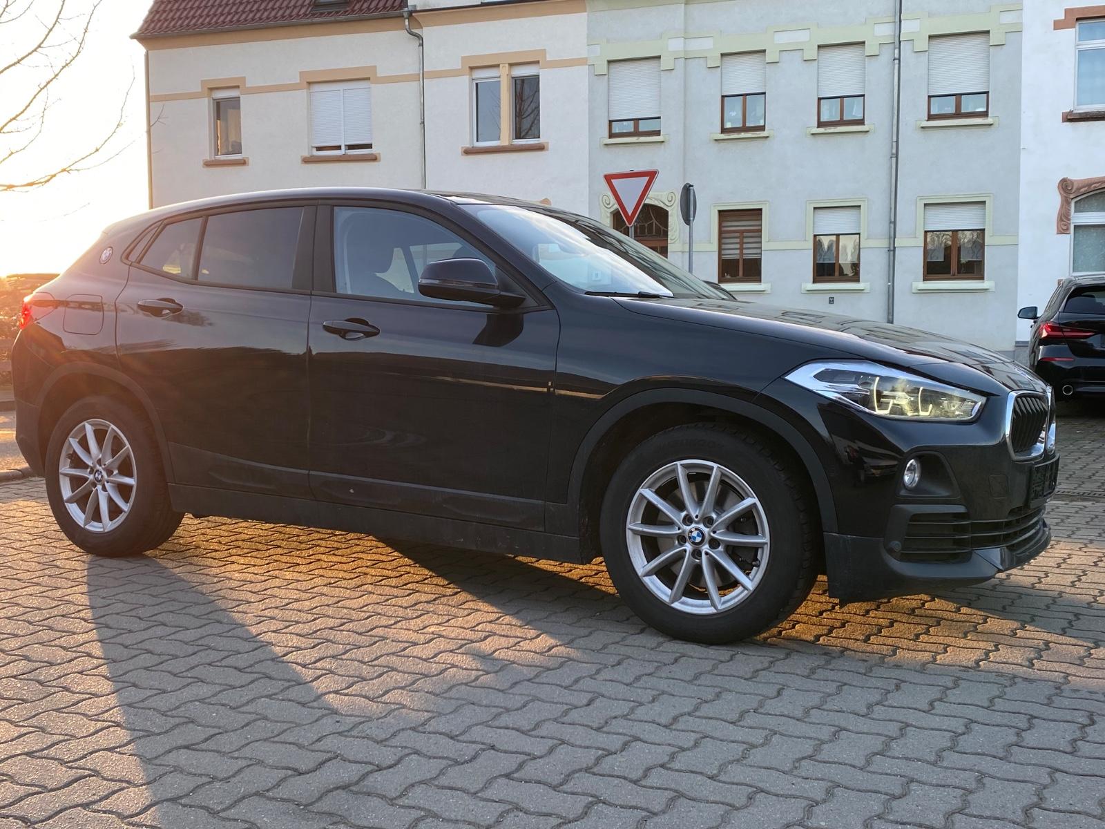 BMW X2 xDrive 25 Leder / Head-Up / Kamera / AHZV /