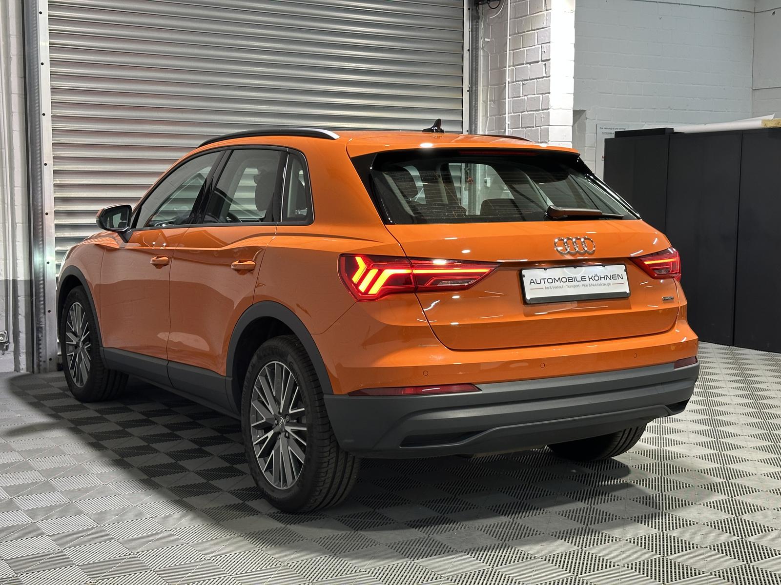 Audi Q3 40 TDI / S TRONIC / QUATTRO / PANO / LED /