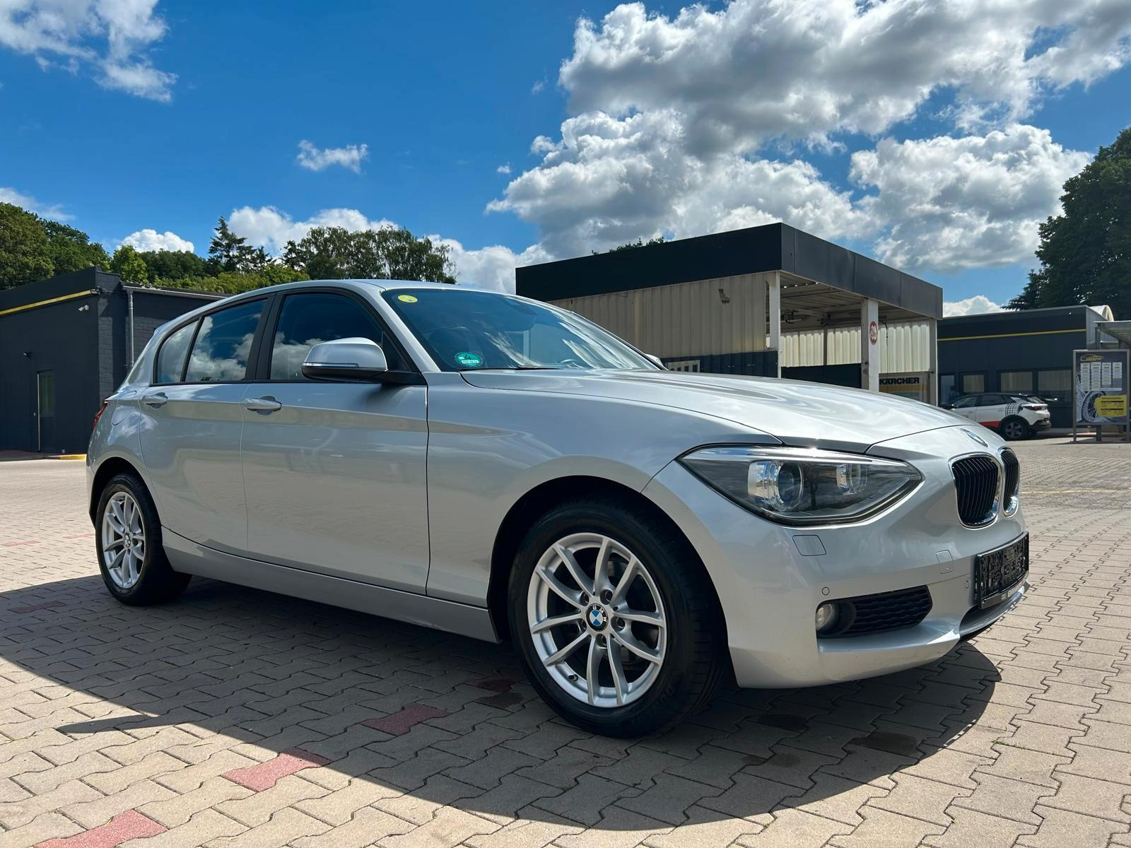 BMW 116 d Scheckheft 2.Hand SHZ Navi Temp. LED Xenon