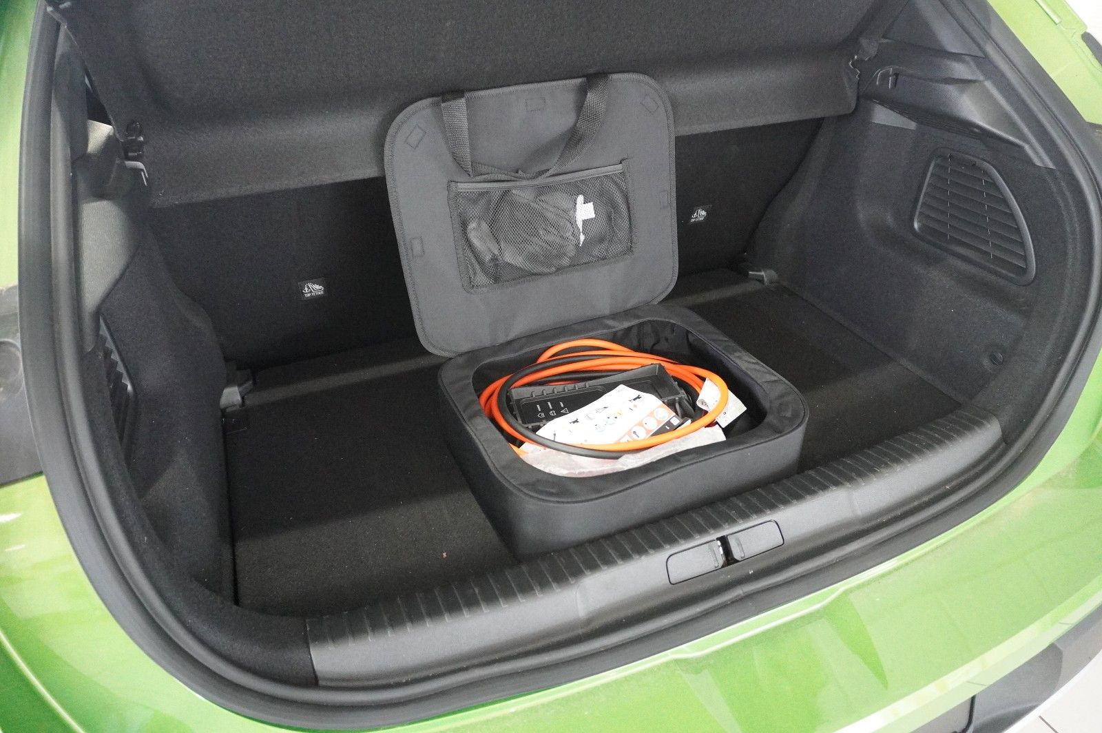 Fahrzeugabbildung Opel Mokka-e ELEGANCE 3-PHASIG NAVI/LED/KAMERA/SPORT