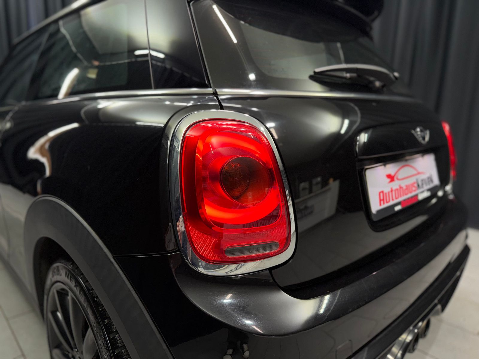 Fahrzeugabbildung MINI MINI Cooper S |1.HAND|AUTOMATIK|PANO
