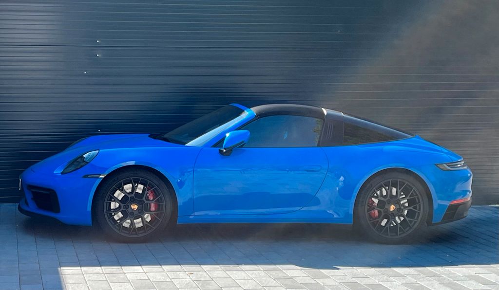Porsche 992