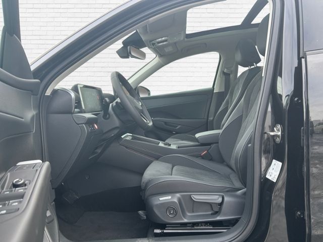 Fahrzeugabbildung Volkswagen T-Roc Style 1.5 l eTSI 116 PS DSG - NAVI*PANO*A