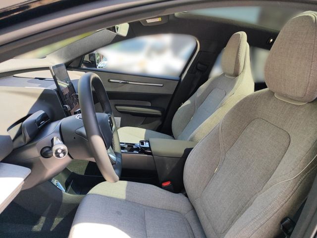 VOLVO EX30 (Bild 12 von Array)