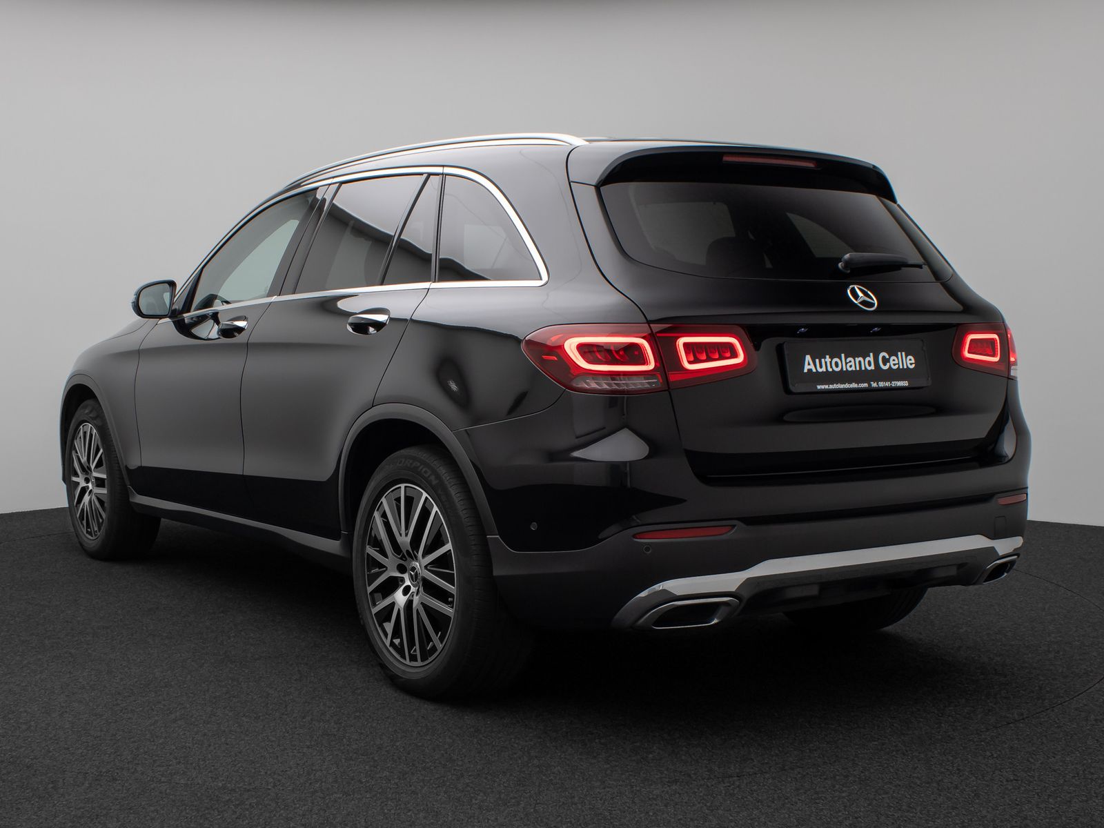 Fahrzeugabbildung Mercedes-Benz GLC 300 4Matic 9G-TRONIC Standhzg PDC LED AHK