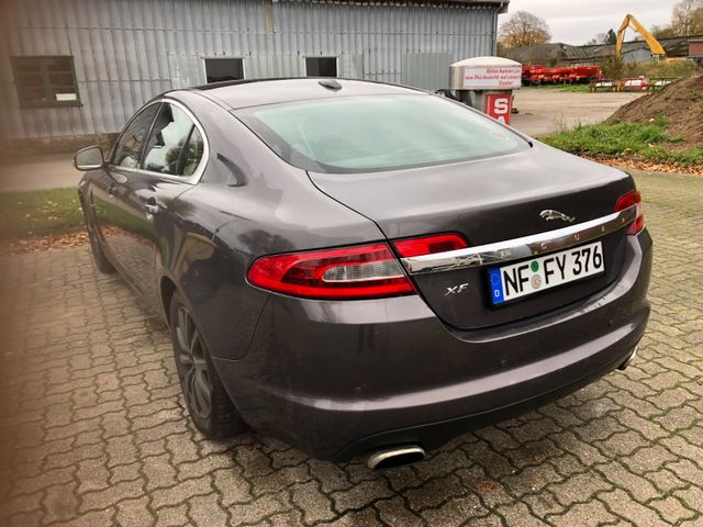 Jaguar XF 2.7 L V6 Diesel Premium Luxury Premium Luxury