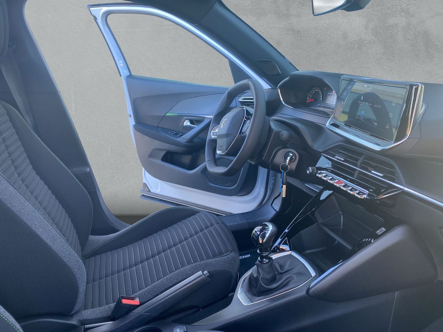 Fahrzeugabbildung Peugeot 2008 Active 1.2 PureTech 100 EU6e