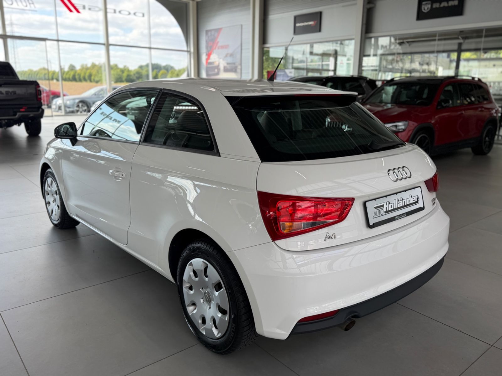 Fahrzeugabbildung Audi A1 1.0 TFSI 1.Hand Klima Tempomat Komfort Paket