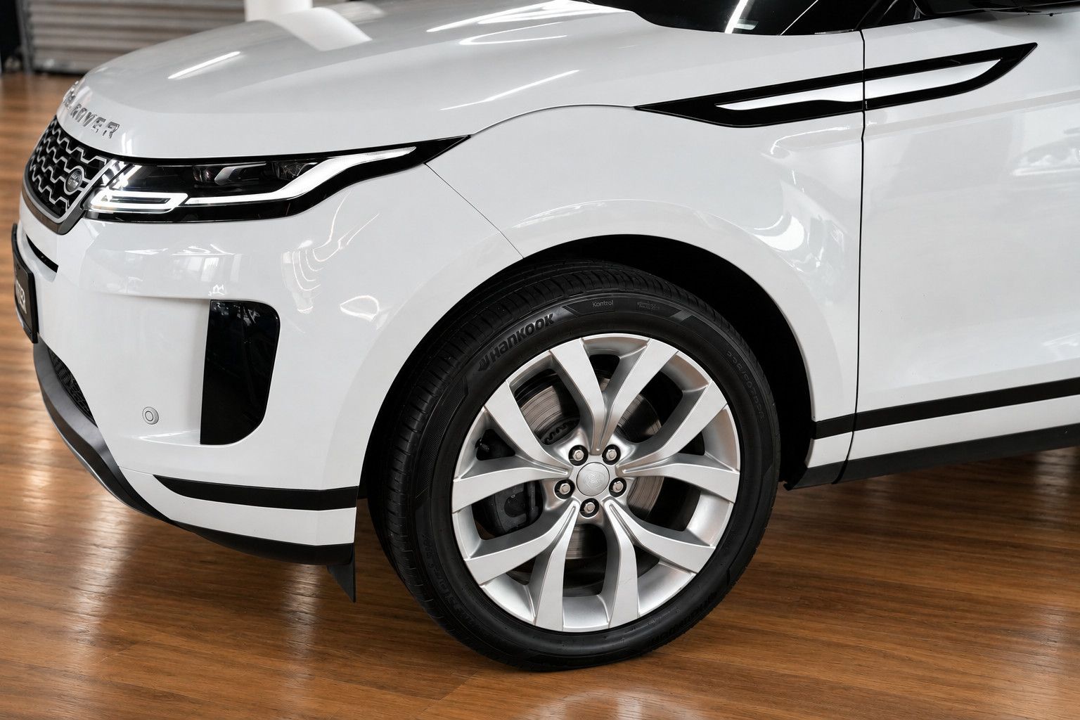 Fahrzeugabbildung Land Rover Range Rover Evoque SE *Meridian*Kamera*Memory