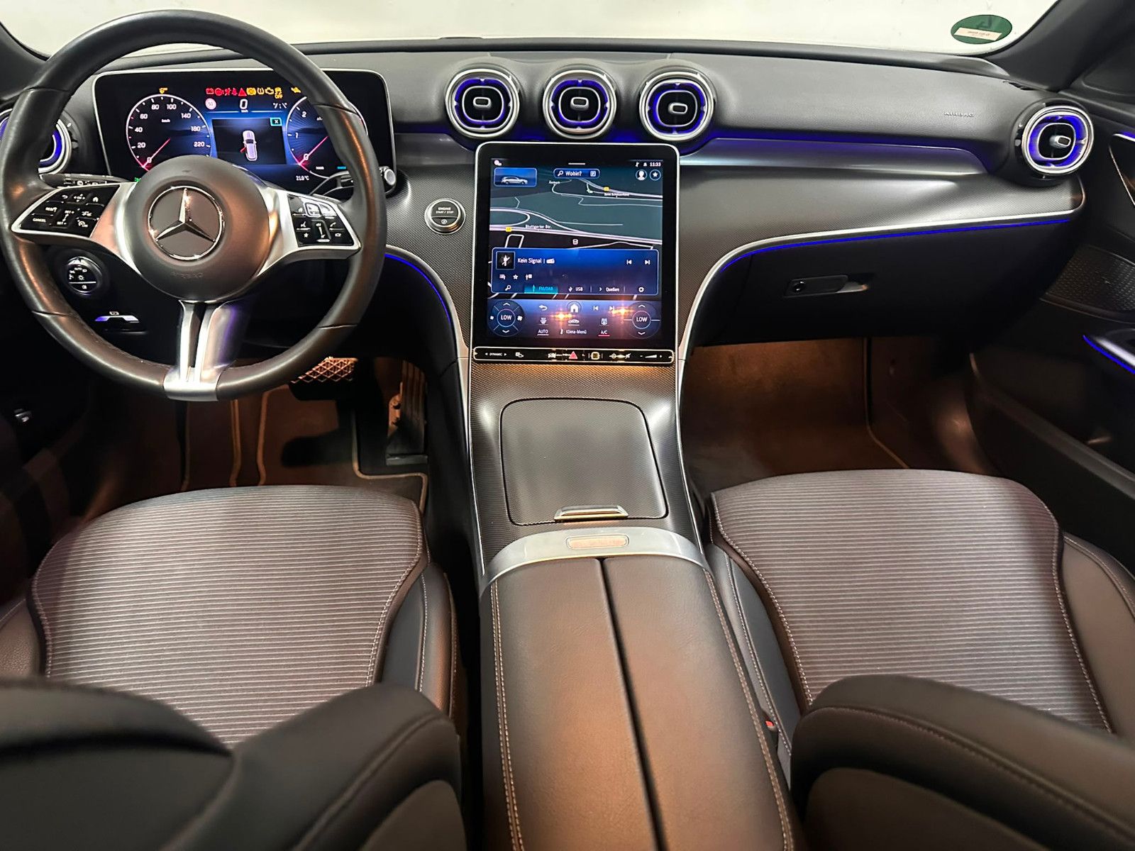 Fahrzeugabbildung Mercedes-Benz C 220 d T Autom. *AVANTGARDE*360°*KEYLESSGO*