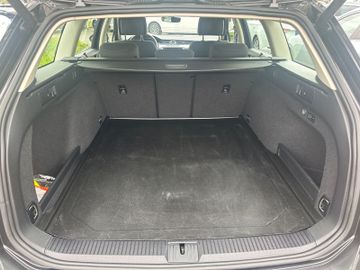 Volkswagen Passat Variant - 12