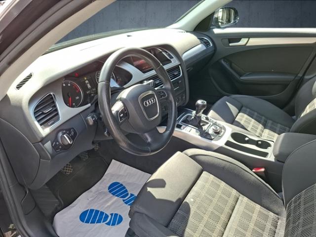 Audi A4 2011 — photo 10