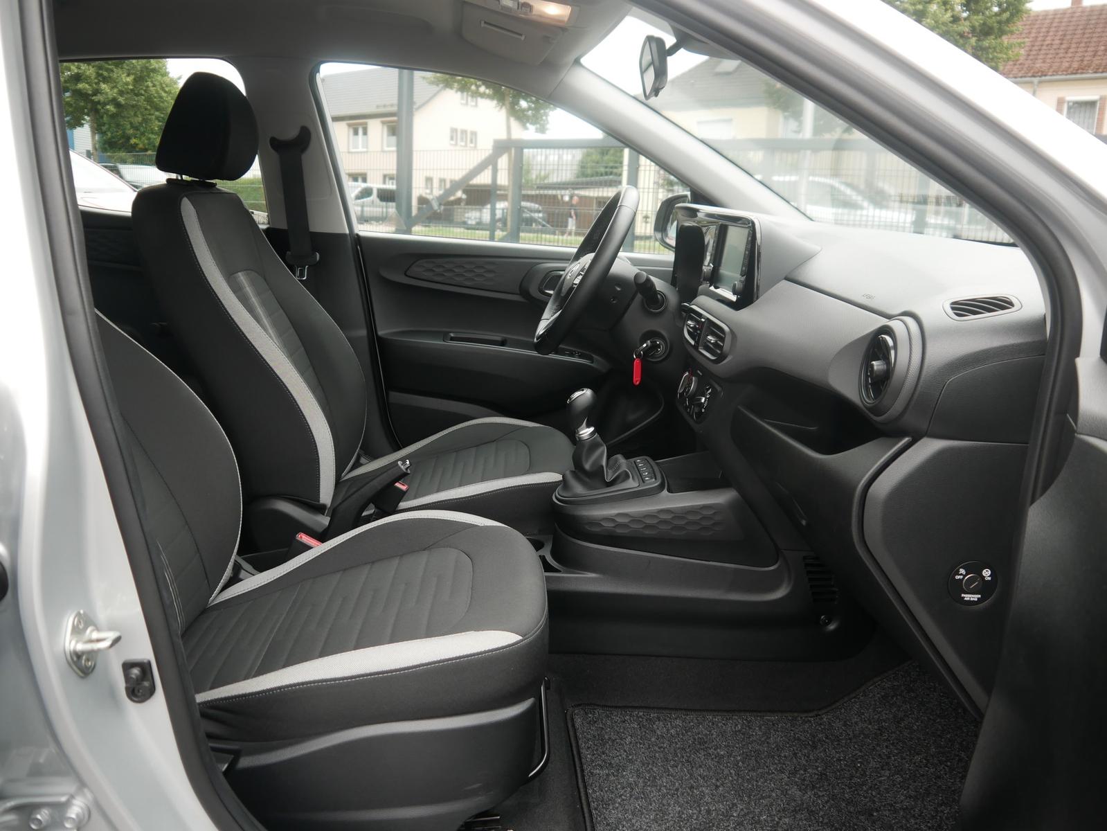 Hyundai i10 1.0 Trend Sitzheizung Tempomat Spurhalte PDC