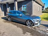 Mercedes-Benz C 220 CDI AMG Leder Navi LED High Performa... - Mercedes-Benz C 220: Cdi AMG