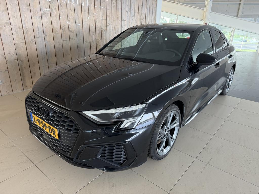 Audi A3 Limousine 30 TFSI S edition