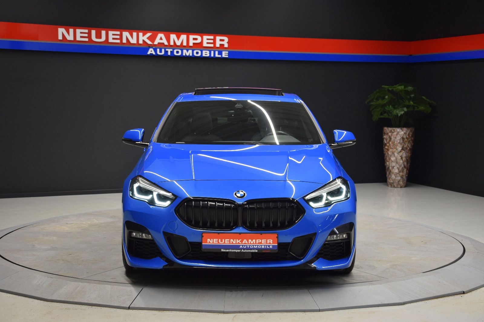Fahrzeugabbildung BMW 220 d xDrive Gran Coupé M Sport Pano ACC Memory