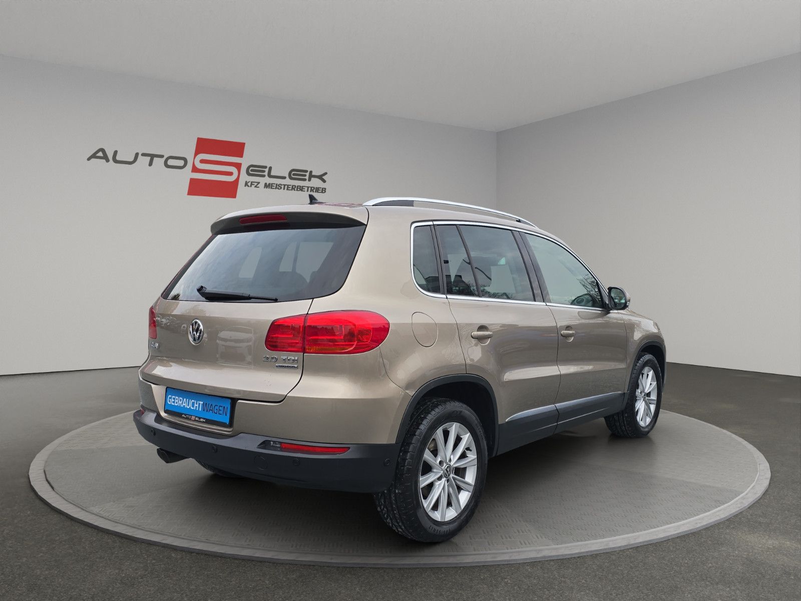 Fahrzeugabbildung Volkswagen Tiguan Sport & Style 4Motion+1.HAND+AUTOMATIK