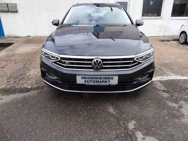 Fahrzeugabbildung Volkswagen Passat Variant/R-Line/Virtual/Pano/Navi/LED/AHK/