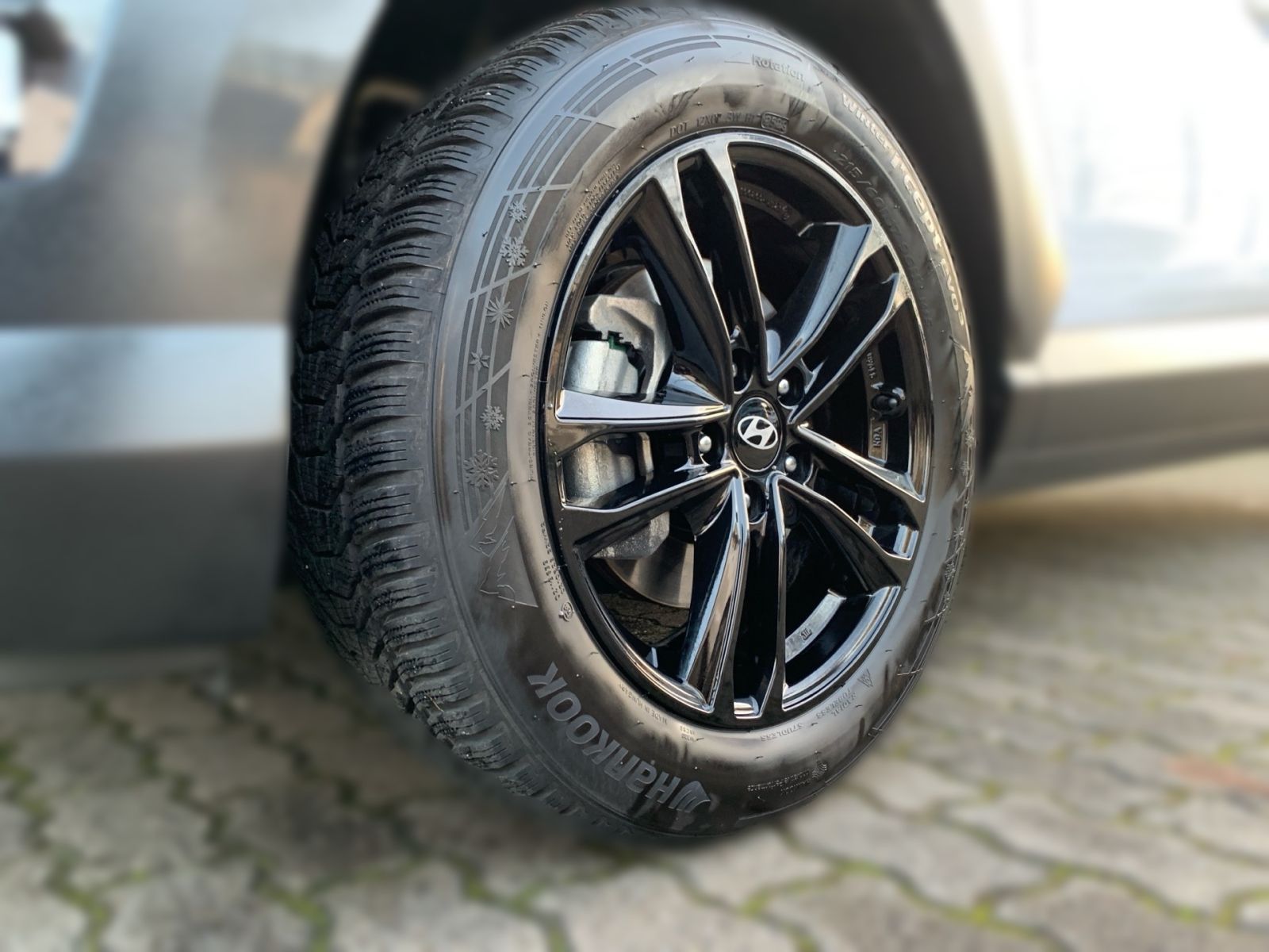 Fahrzeugabbildung Hyundai KONA 1.6 T-GDI 7-DCT Trend el.Heckklappe