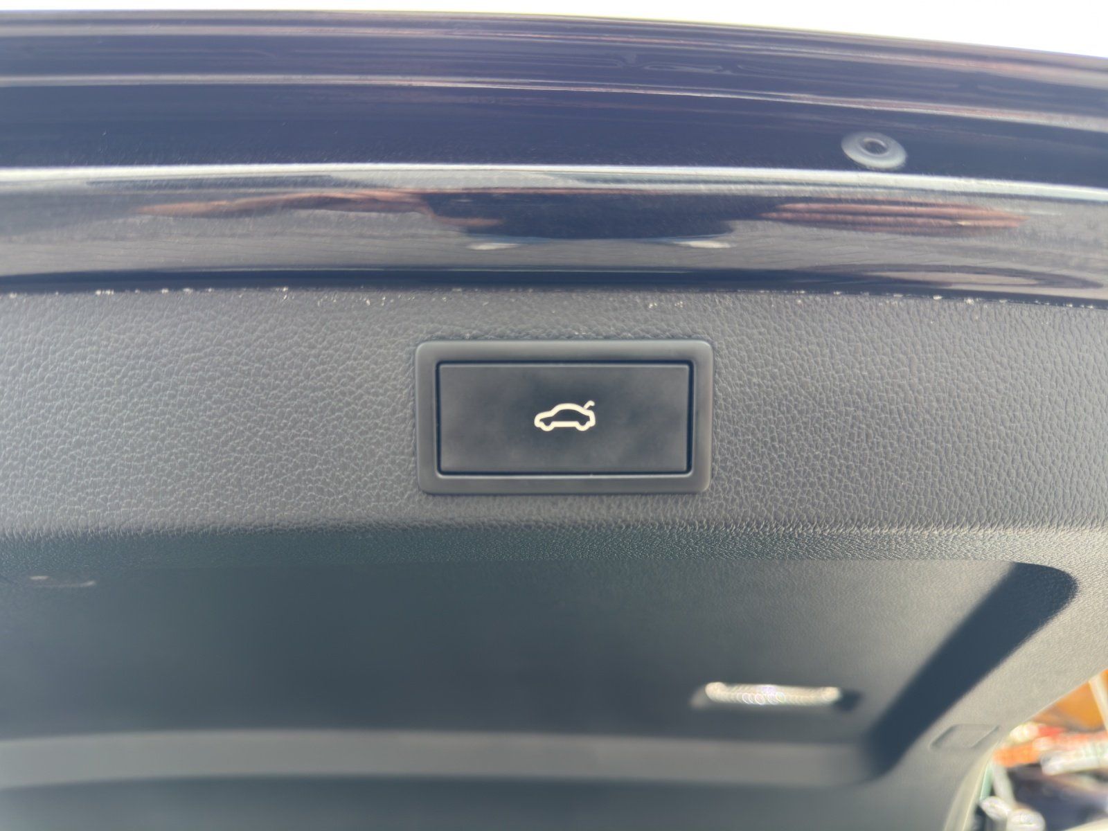 Fahrzeugabbildung SKODA Superb Combi 2.0 TDI DSG/ACC/CAM/ST-HZG/MATRIX/