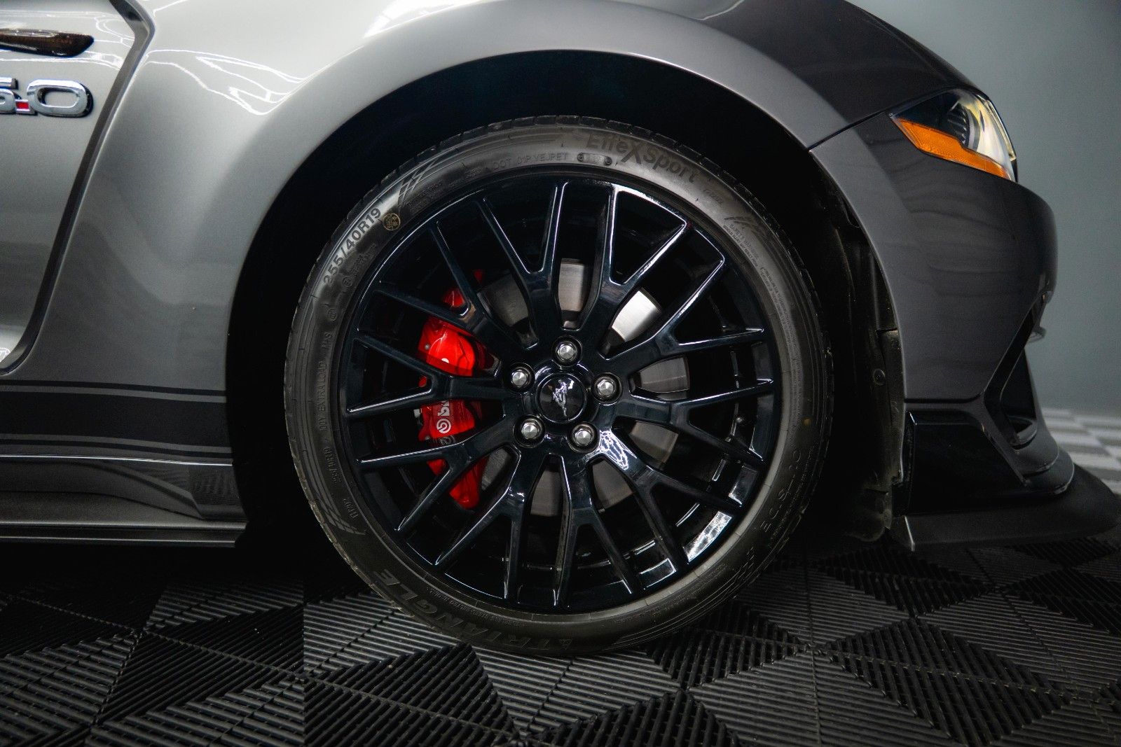 Fahrzeugabbildung Ford Mustang Shelby GT 500 5.0 V8 PREMIUM Performance