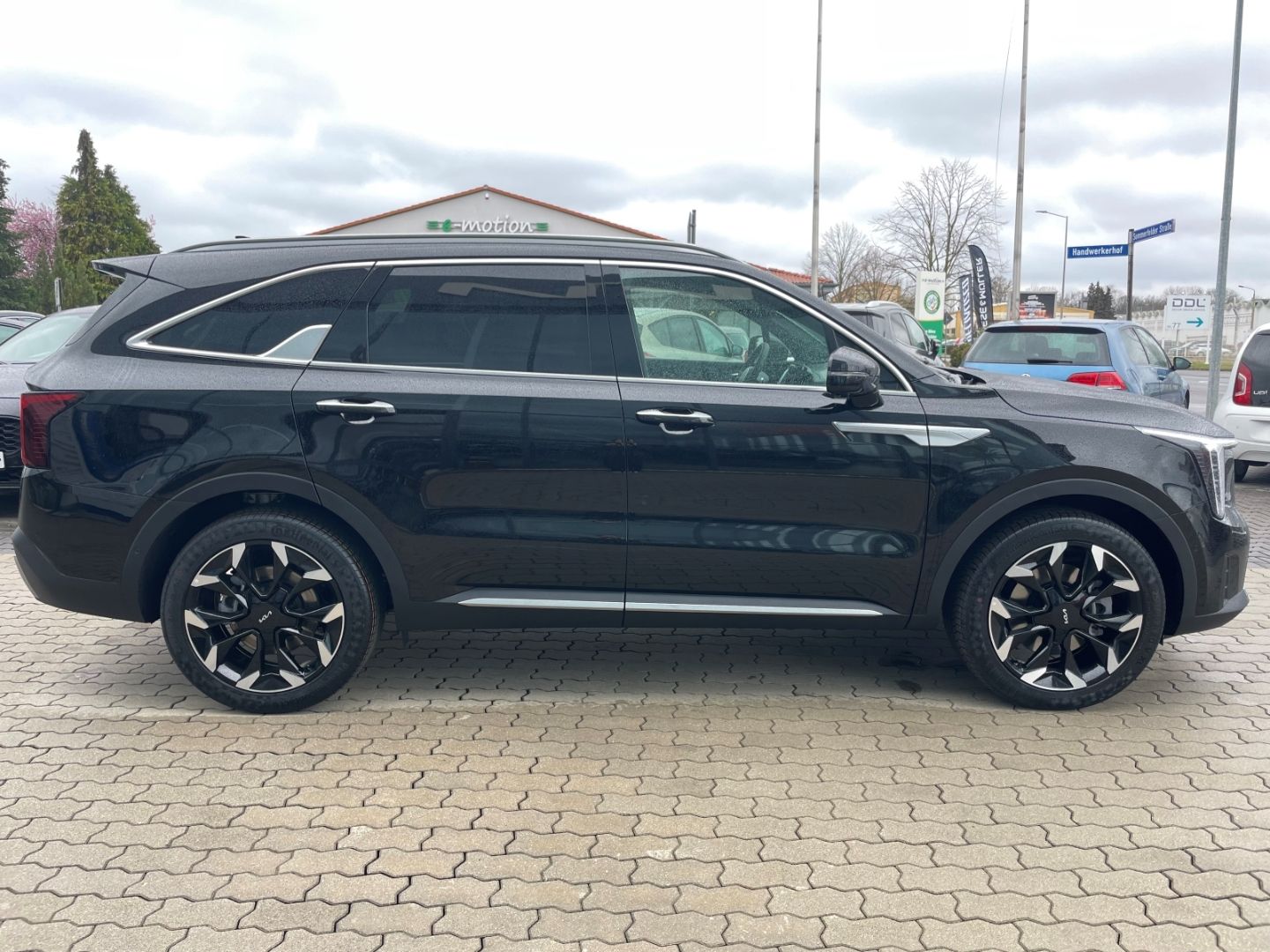 Fahrzeugabbildung Kia Sorento Platinum 4WD 7Sitze totWinkAss 360Kamera
