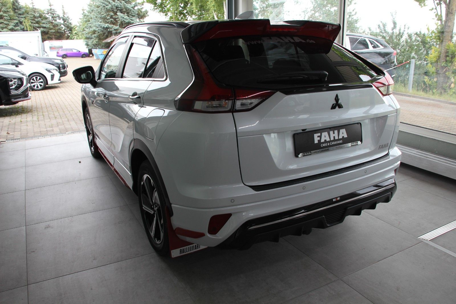 Fahrzeugabbildung Mitsubishi Eclipse Cross PHEV Select