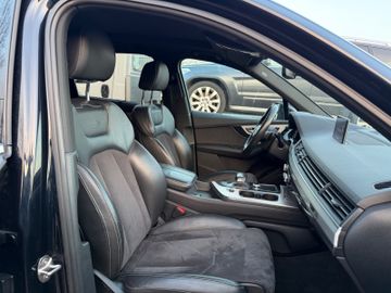 Audi Q7 - 12