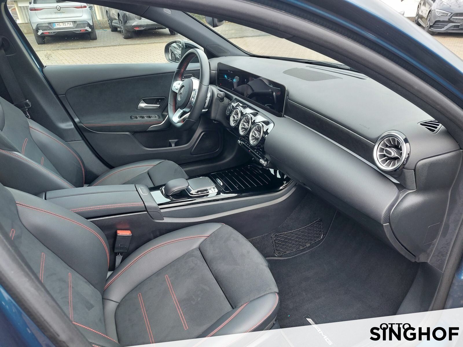 Fahrzeugabbildung Mercedes-Benz A 250 4matic AMG Pano+Night+LED+Rü Kam+Ambiente+