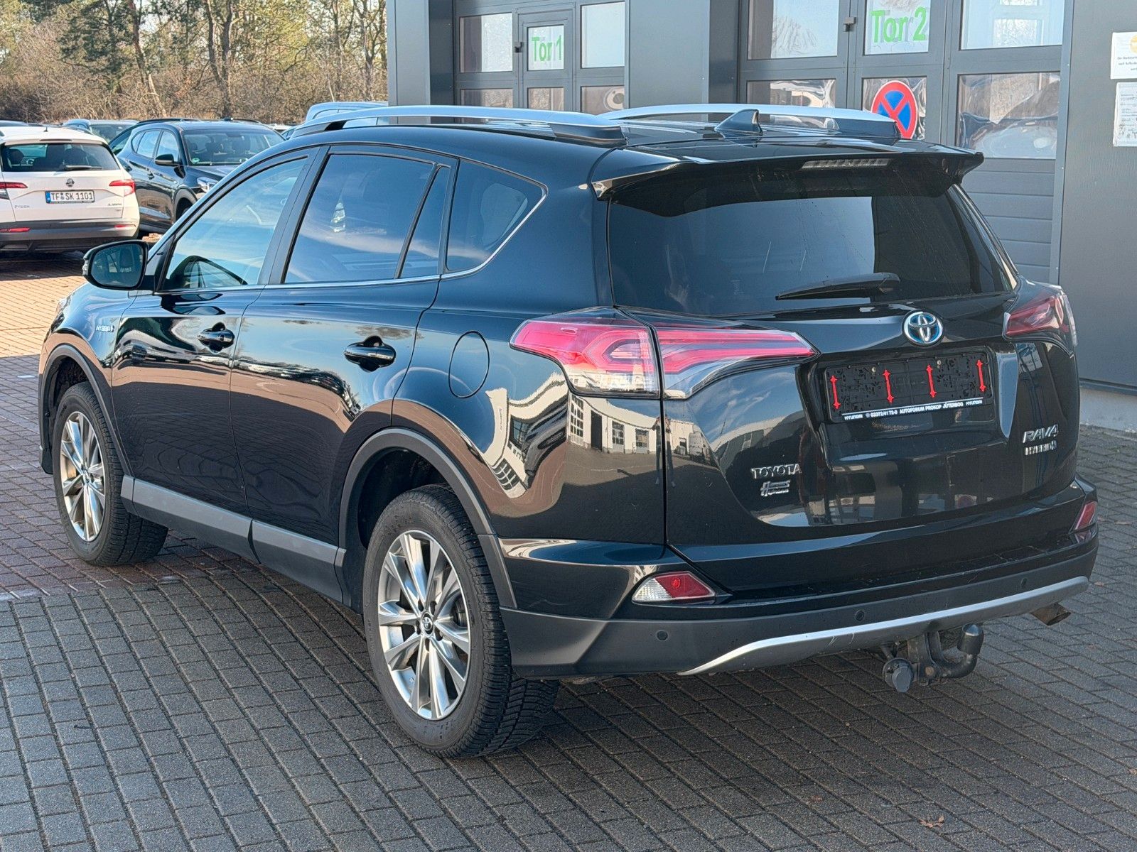 Fahrzeugabbildung Toyota RAV 4 2.5 Hybrid Executive 4x4 *Nav*AHK*LED*RFK*