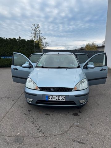 Ford Focus 1.8 Benzin / TÜV neu