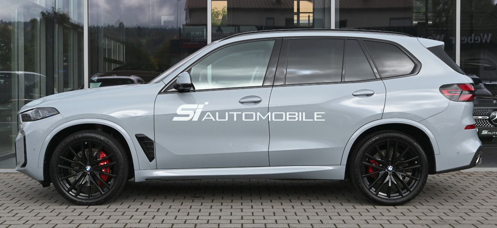 Fahrzeugabbildung BMW X5 xDr. 30d M-Sport Pro °INTEGRAL+LUFTFEDERUNG°