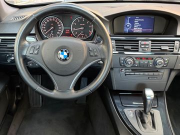 BMW 320 - 11