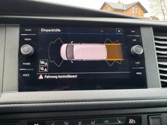 Fahrzeugabbildung Volkswagen T6.1 Caravelle Comfortl. DSG - AHK*NAVI*8-Sitz!!