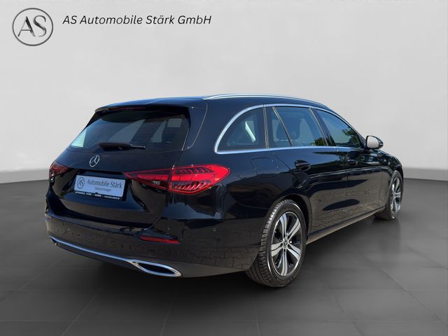 Fahrzeugabbildung Mercedes-Benz C 200 Td Avantgarde+LED+Kamera+AHK+Totwinkelas.