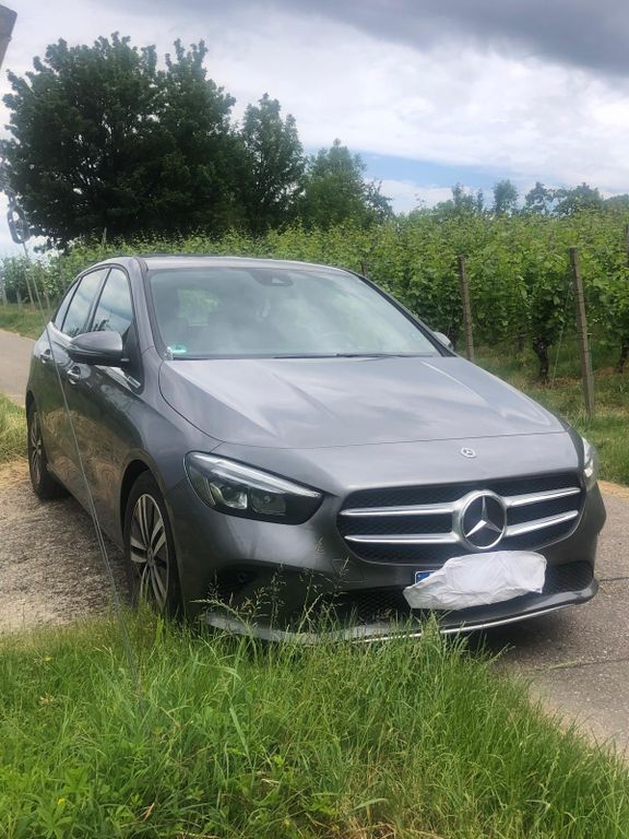 Image of Mercedes-Benz B 180
