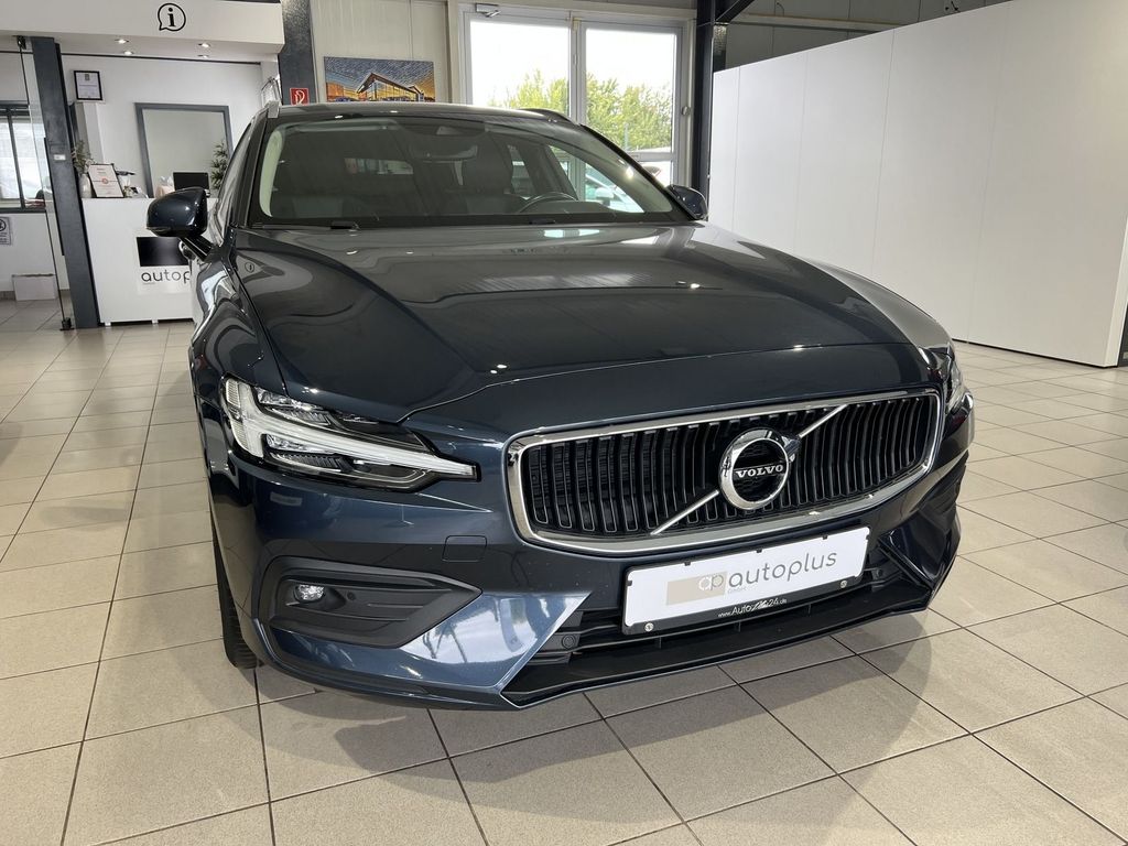Volvo V60 B3 Momentum Pro BLIS Kamera LED WinterPro