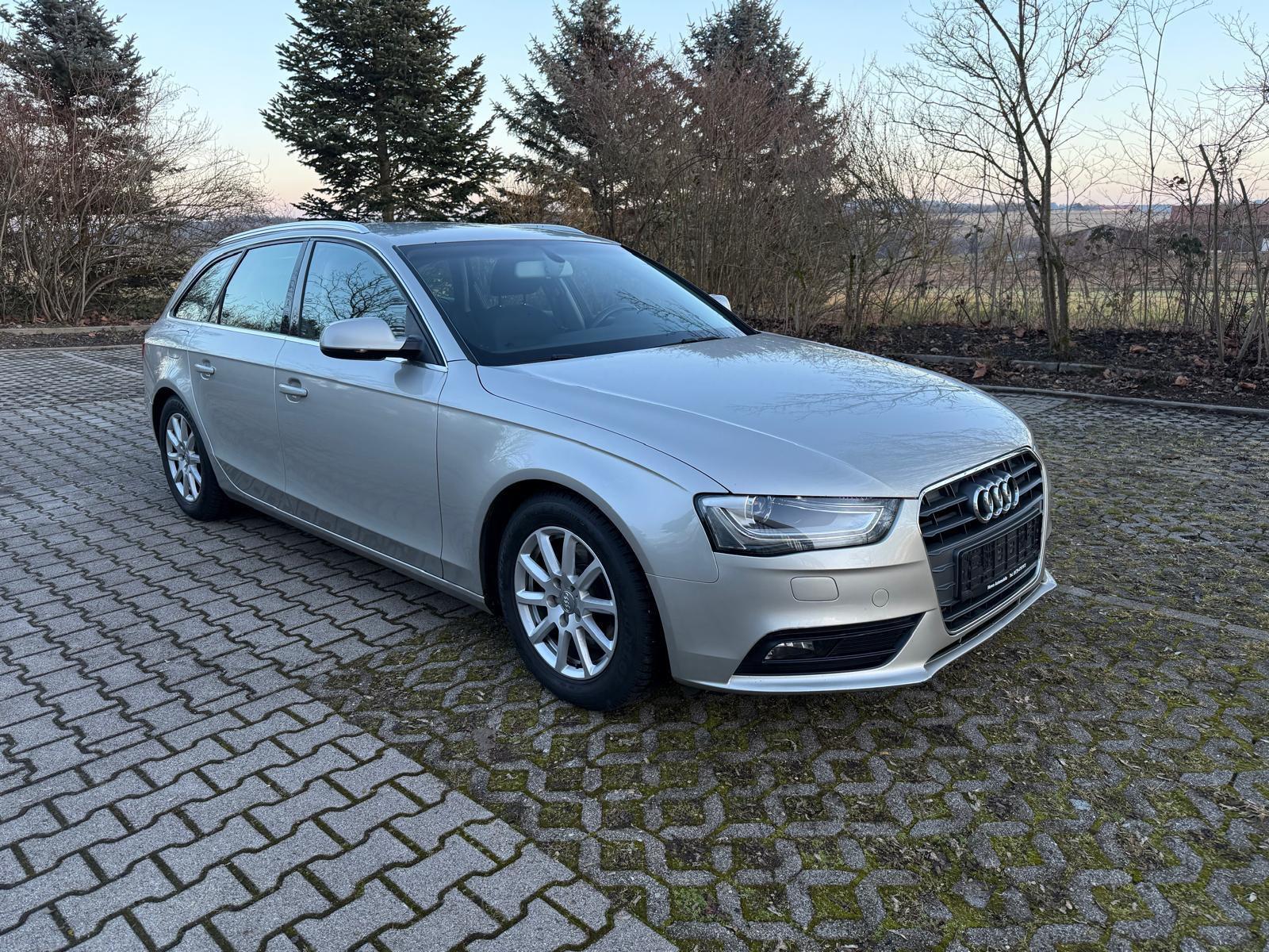 Audi A4 Avant Attraction/Automatik