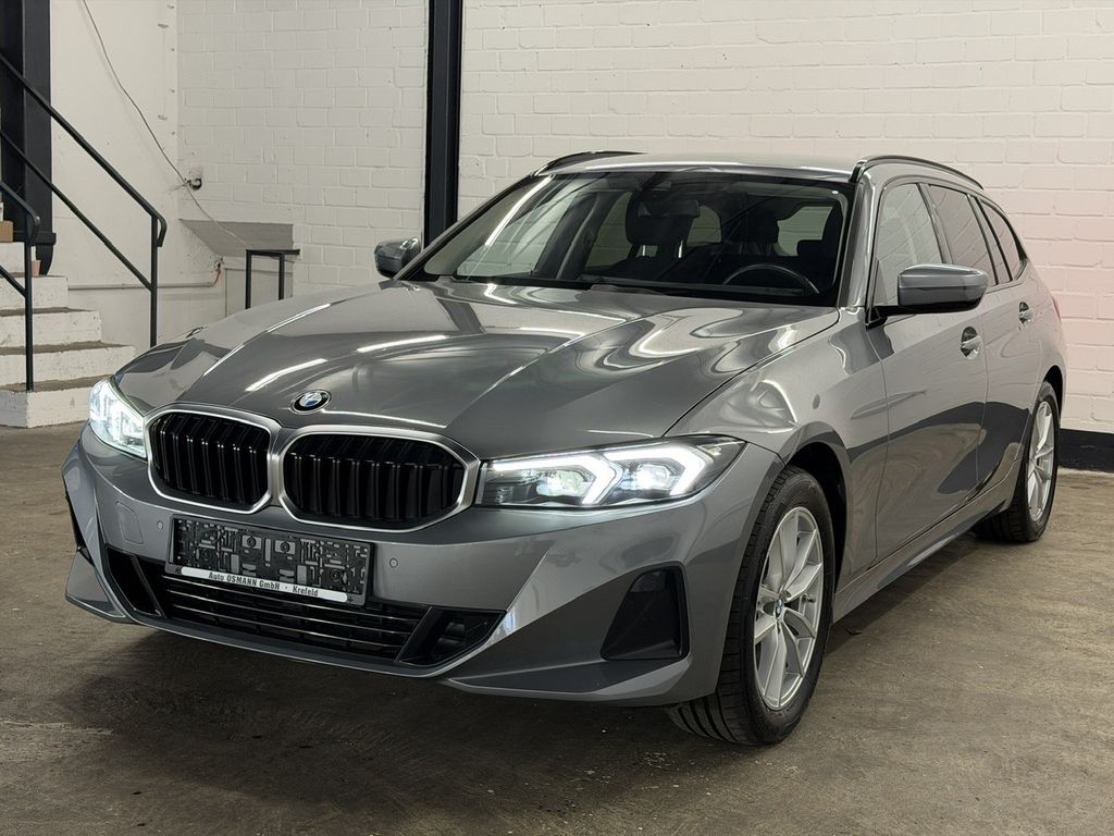 Image of BMW 320