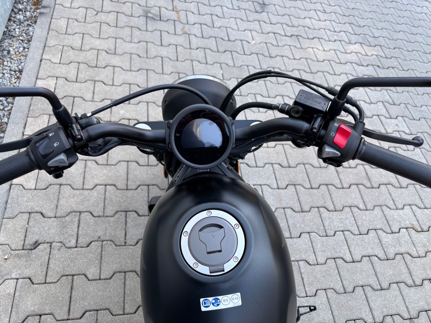 Fahrzeugabbildung Honda CMX 500 Rebel 2025 auch Special