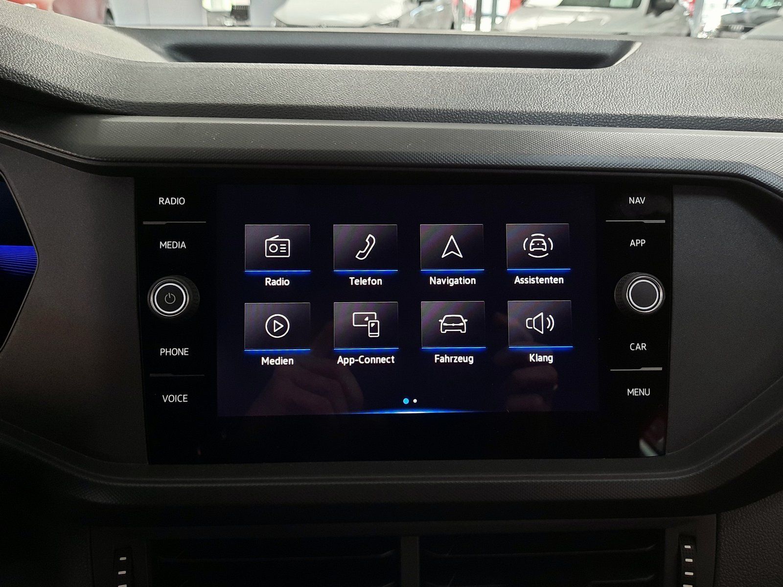 Fahrzeugabbildung Volkswagen T-Cross TSI *Navi*Einparkh.*Sitzhzg.*DAB*VZE*