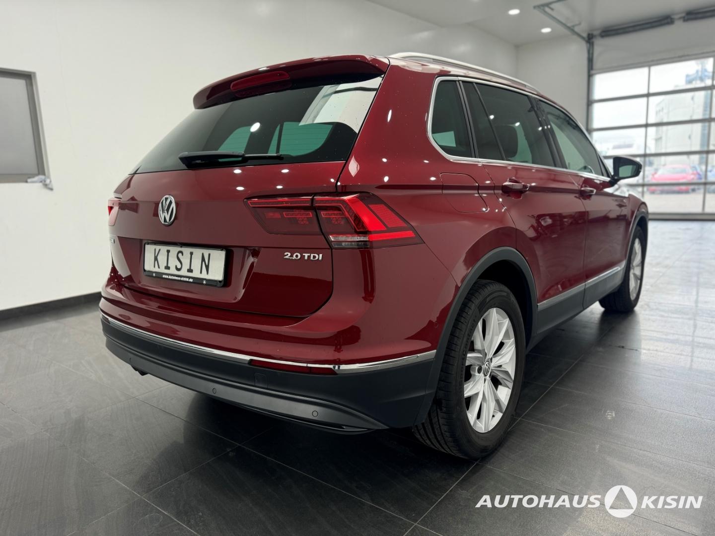 Volkswagen Tiguan Highline 2.0TDI 6-Gang /HUD /AHK /Navi /3