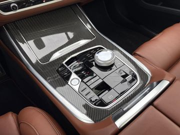 BMW X7 - 10