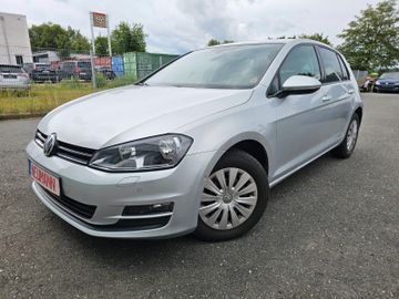 Volkswagen Golf - 1