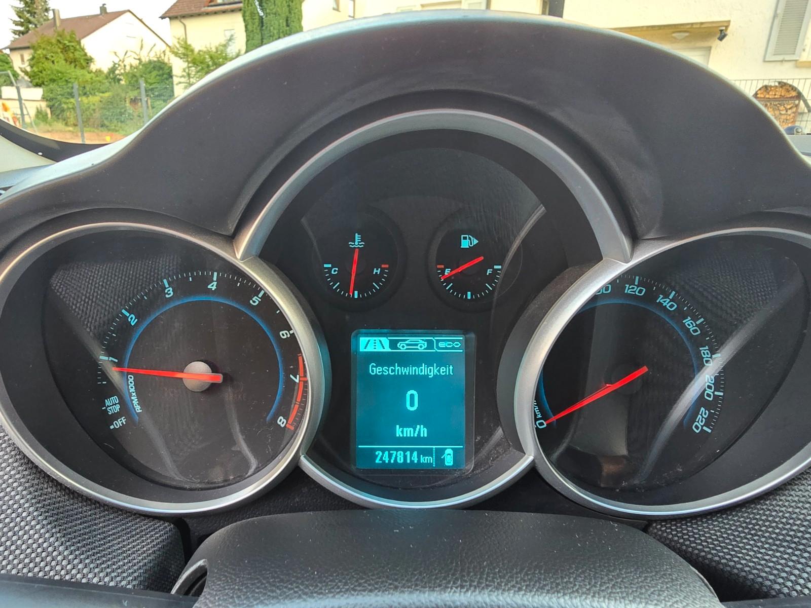 Chevrolet Cruze 2013 — photo 15