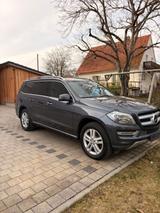 Mercedes-Benz GL 350 2015 TOP ZUSTAND Unfallfrei - graue Mercedes-Benz GLS 350