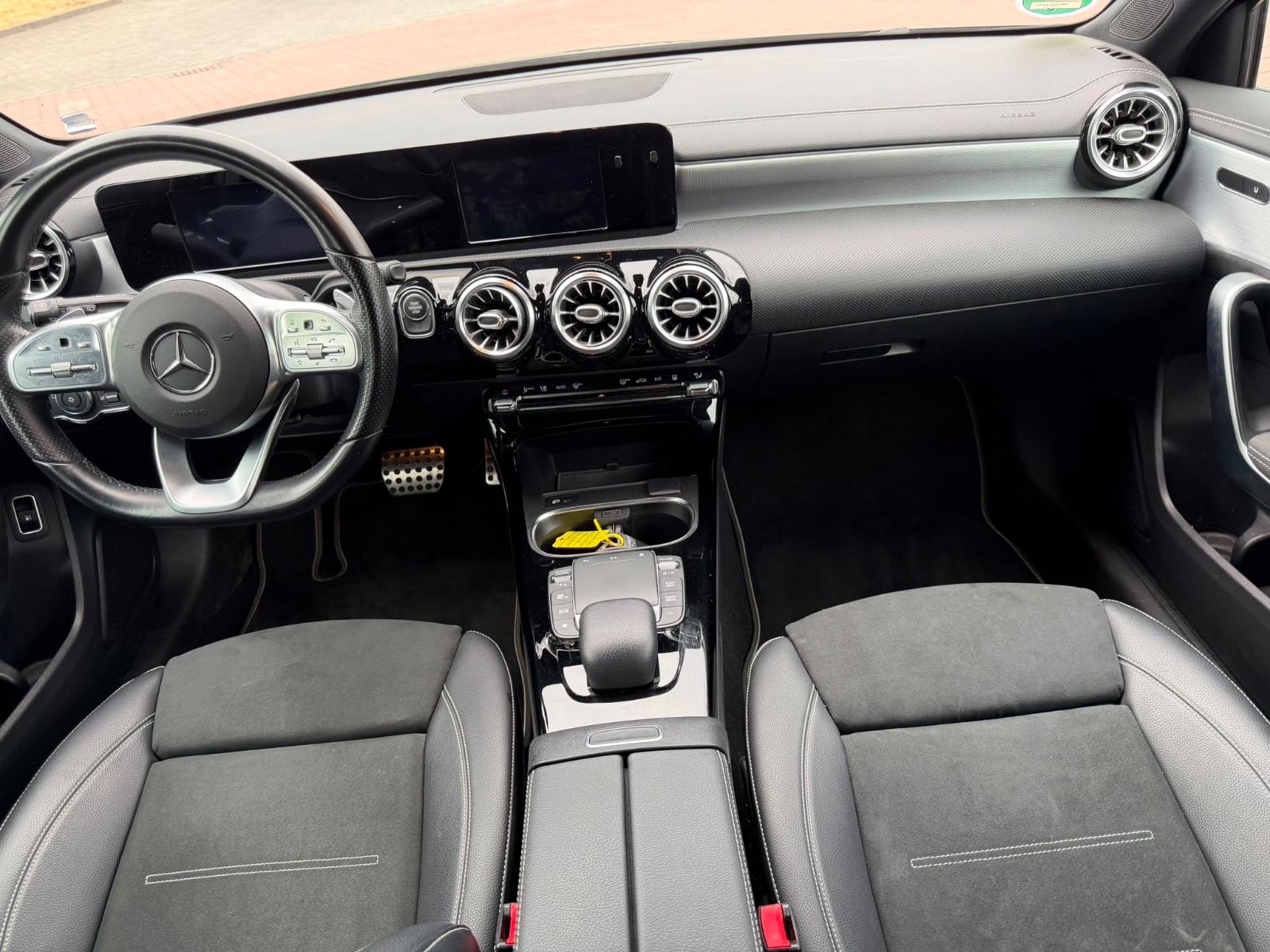 Mercedes-Benz A 250e AMG-Line Hybrid Automat Navi LED