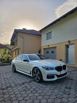 BMW 7 Lim 730 d xDrive M Sportpaket - BMW 7er Reihe Gebrauchtwagen in Stuttgart