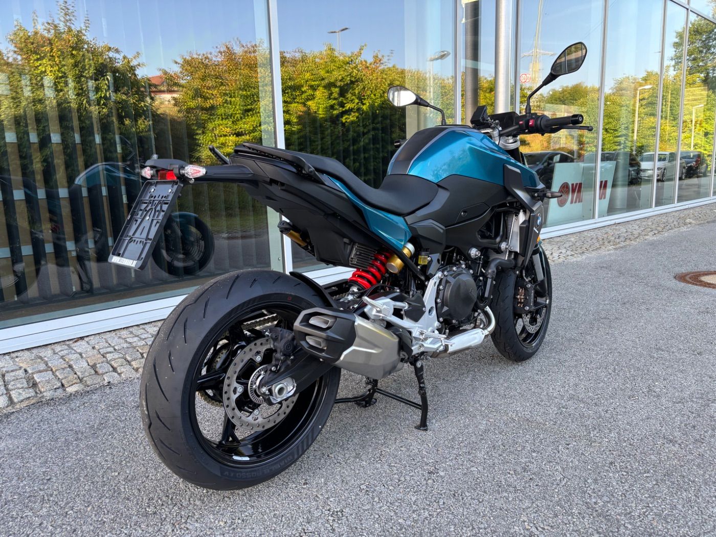 Fahrzeugabbildung BMW F 900 R 2 Pakete