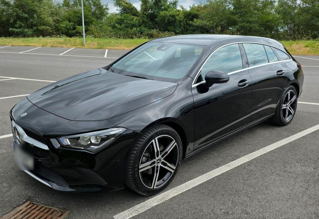 Image of Mercedes-Benz CLA 180 Shooting Brake